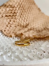 Load image into Gallery viewer, Solara