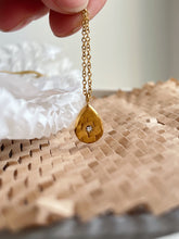 Load image into Gallery viewer, Dewdrop