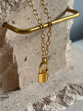 Load image into Gallery viewer, Lockette