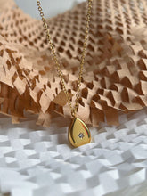 Load image into Gallery viewer, Dewdrop