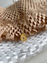 Load image into Gallery viewer, Dewdrop