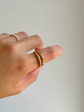 Load image into Gallery viewer, Solara