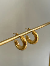 Load image into Gallery viewer, Nova