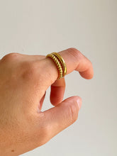 Load image into Gallery viewer, Solara