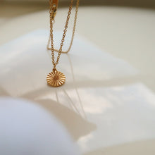 Load image into Gallery viewer, solis pendant necklace
