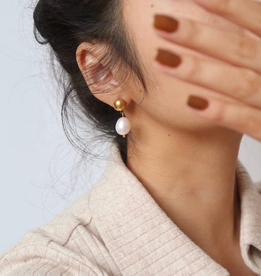 pearl love / Freshwater Pearl • 18K Gold Statement Earrings • Statement Earrings • Wedding Earrings • Pearl Earrings • Wedding Gift