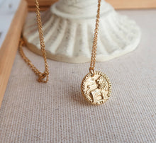 Load image into Gallery viewer, necklaces lover / 18K Gold Lion Coin Pendant Necklace • Lion Pendant Necklace • Gold Pendant Titanium Necklace • Gift for Her
