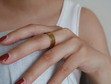 Load image into Gallery viewer, ring / 18K Gold Ring •  Dome Band Ring • Gold Ring • Simple Ring • Stackable Gold Ring • Minimal Ring • Ring for Women
