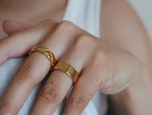 Load image into Gallery viewer, ring / 18K Gold Ring •  Dome Band Ring • Gold Ring • Simple Ring • Stackable Gold Ring • Minimal Ring • Ring for Women
