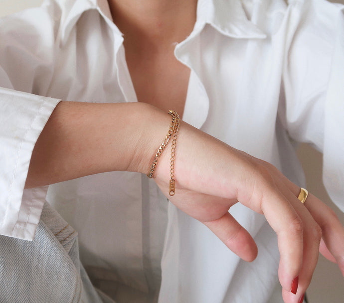 bracelet / 18K Gold Filled Bracelet • Gold Statement Bracelet • Gold Dainty Bracelet • Simple Bracelet • Gold Chain Bracelet • Gift for her