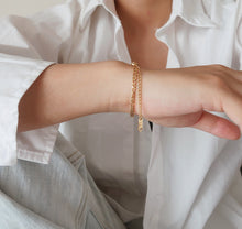 Load image into Gallery viewer, bracelet / 18K Gold Filled Bracelet • Gold Statement Bracelet • Gold Dainty Bracelet • Simple Bracelet • Gold Chain Bracelet • Gift for her
